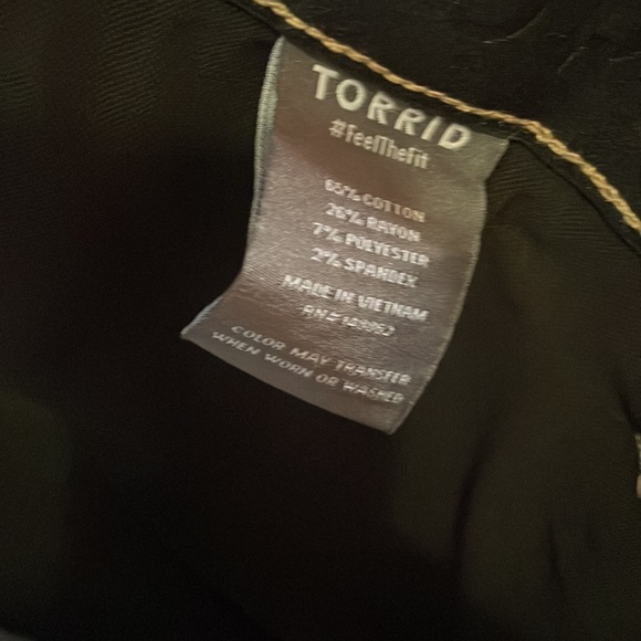 Torrid bombshell skinny jeans button fly distressed ankle size 30 - Picture 7 of 8